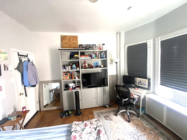 18 Tonnele Ave #B — Photo 12