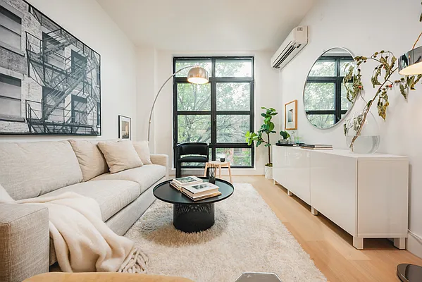 Rented by Nooklyn NYC LLC | media 7