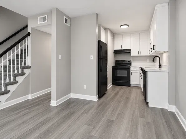 Harbor Oak Townhomes, 3750 Kecoughtan Rd #3220f56b3, Hampton, VA 23669
