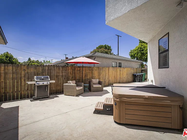 1132 N Reese Pl — Photo 44
