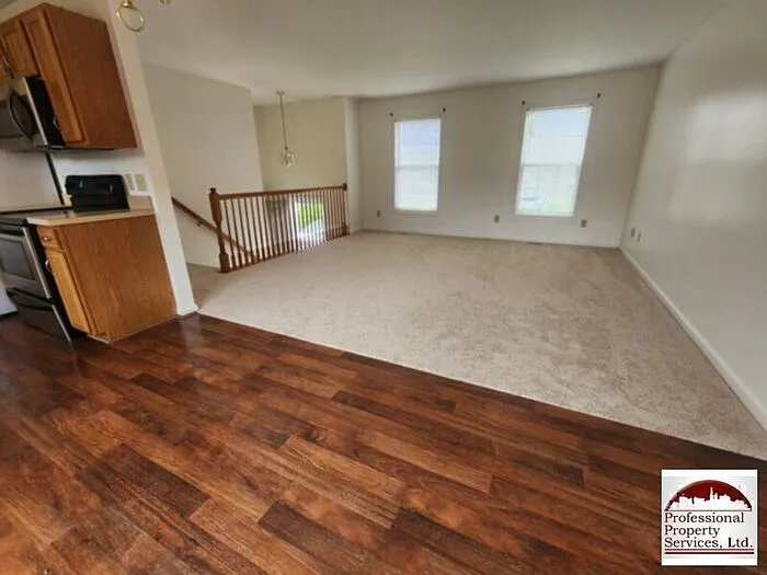 1048 Kasinof Ave — Photo 9