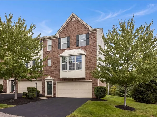 117 Maple Ridge Ct, Canonsburg, PA 15317