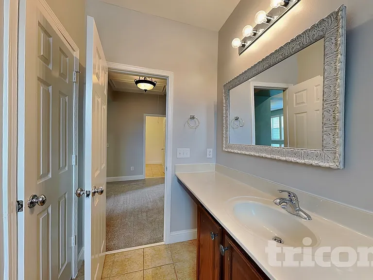 4384 Challedon Dr — Photo 19