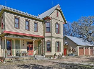 1 Bednar Ln, La Grange, TX 78945