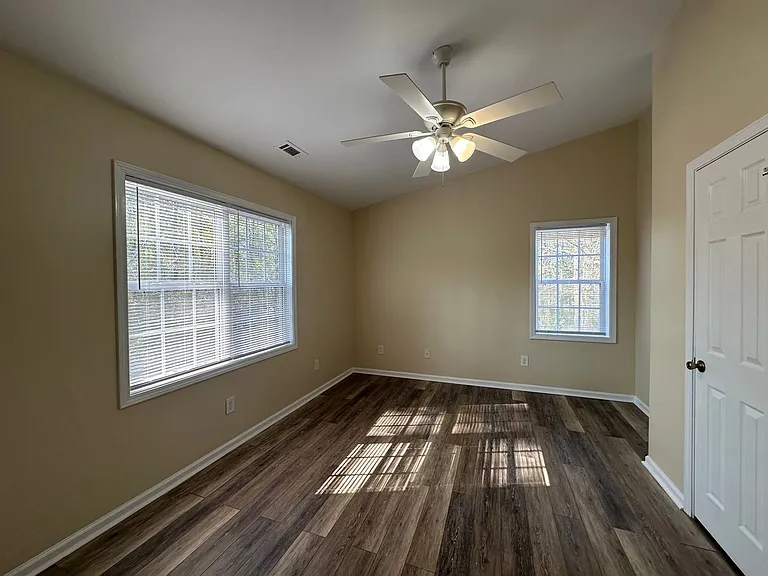 204 Grandford Pl — Photo 21