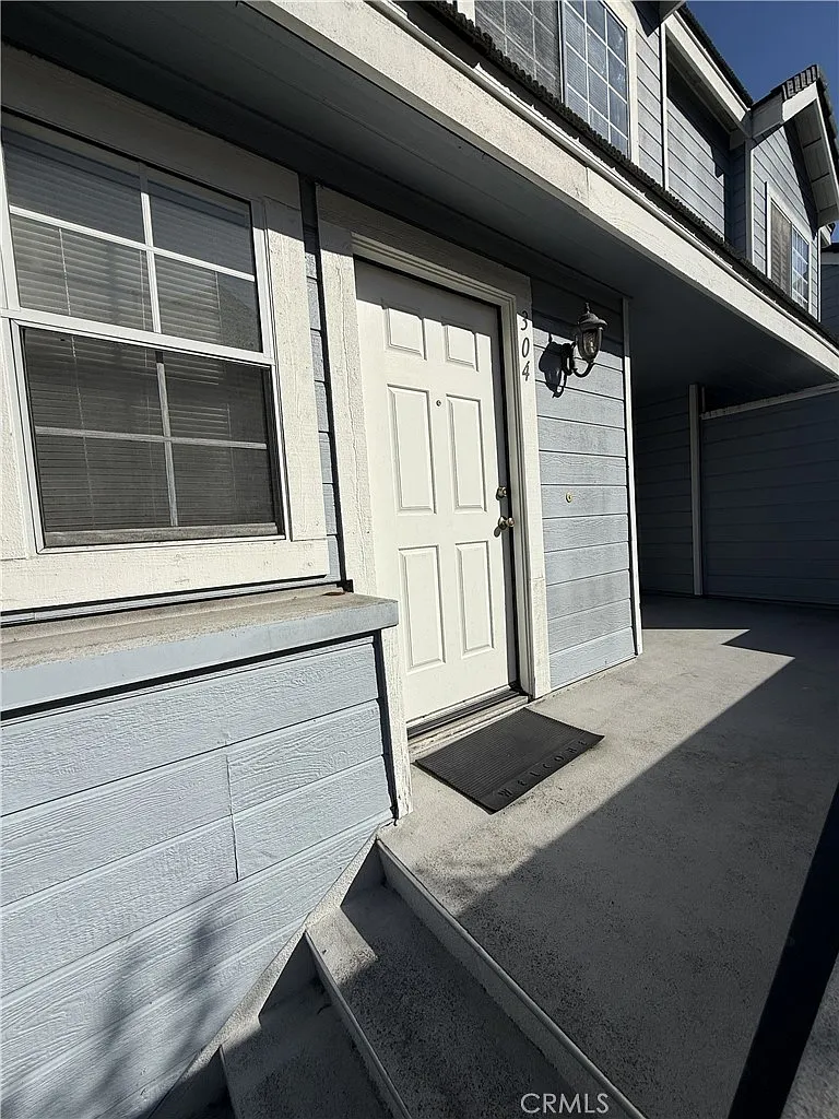 2 bed, 1088 sqft, $3,650 — Photo 2