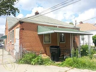 2nd image of 2967 S Ethel St
