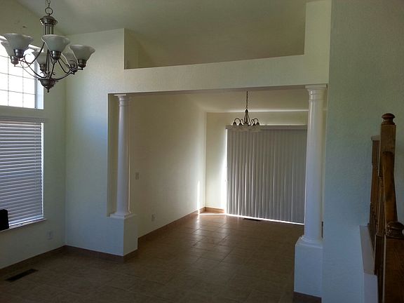 3rd image of 470 Guinevere Ct