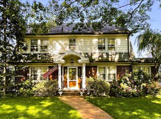 117 Weyford Ter, Garden City, NY 11530