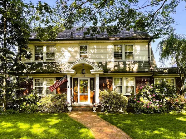 117 Weyford Terrace, Garden City, NY 11530