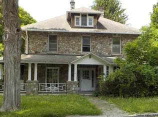 49 Maple Ave, Millbrook, NY 12545
