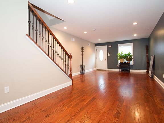 3rd image of 1615 Latona St