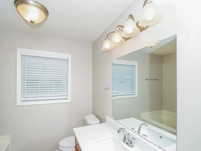 116 Brentwood Ct — Photo 12