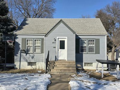 407 W 3rd St, Hays, KS, 67601