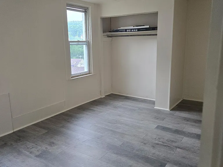 5828 Madison Ave — Photo 2
