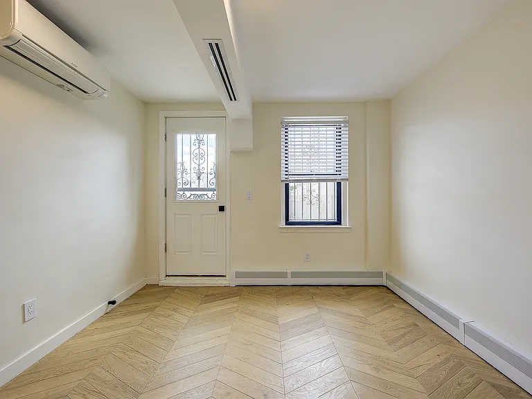 22-31 47th St #1 — Photo 21