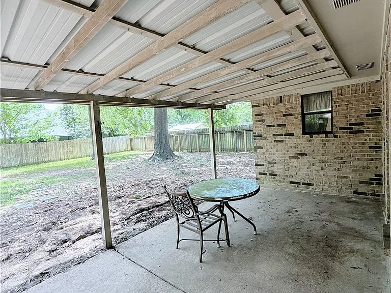 2706 Red Hill Dr — Photo 37
