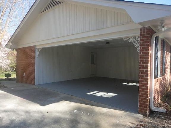 2nd image of 2149 Rockdale Cir