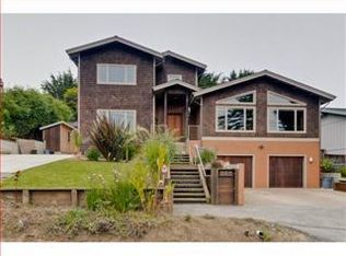 360 8th St, Montara, CA 94037