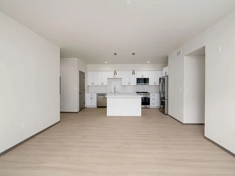 The Vistas Apartments at Beacon Hill — Photo 83