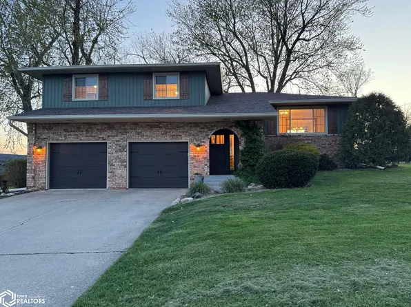 709 Jackson St, Tama, IA 52339