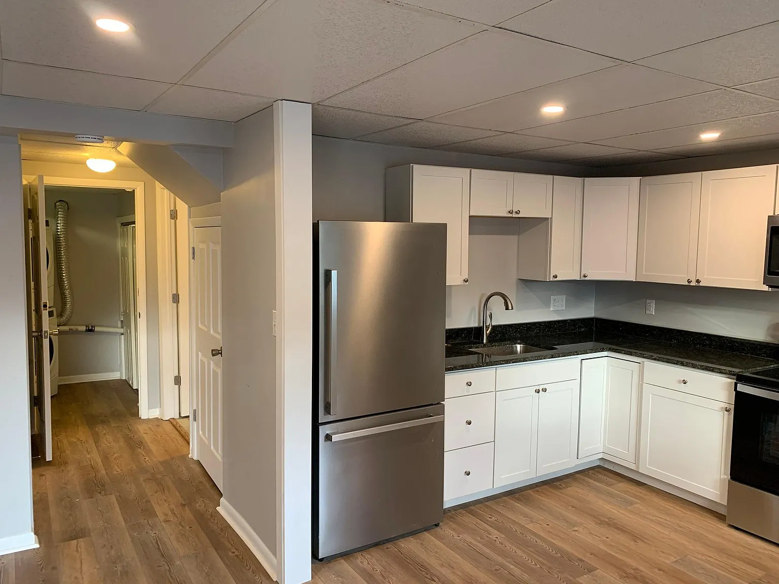 242 N Mechanic St — Photo 4