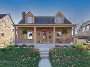 1411 Garden St, Park Ridge, IL 60068