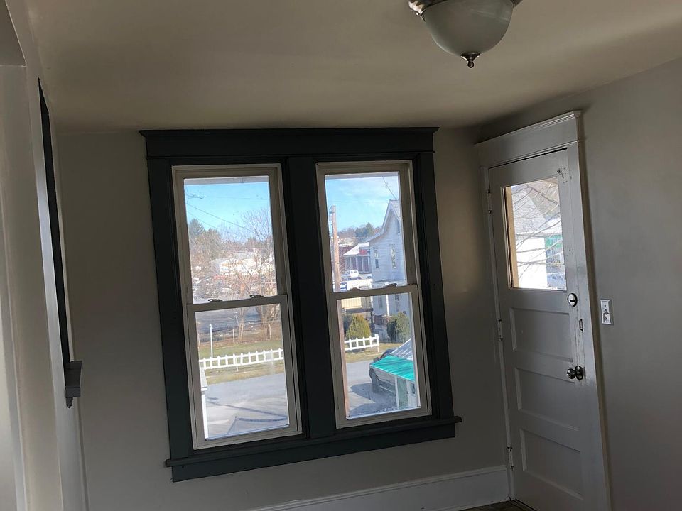 1st image of 1327 W Southern Ave Floor 2