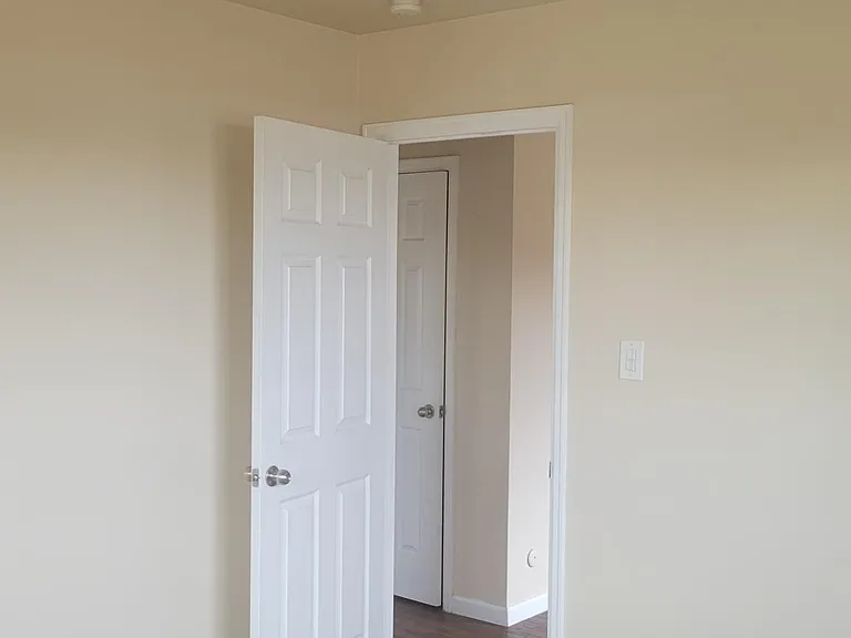 7519 Stuart St — Photo 9