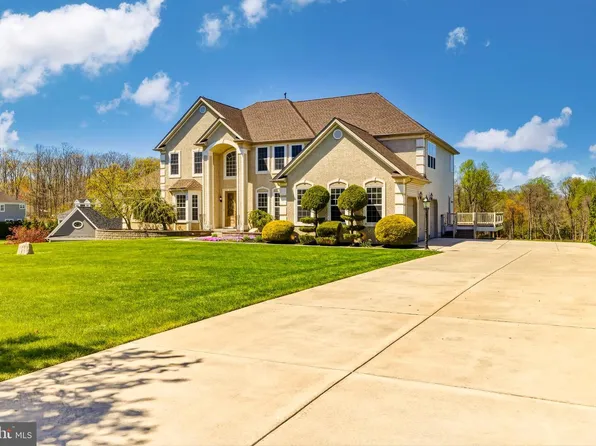 215 Sherwin Rd, Mullica Hill, NJ 08062