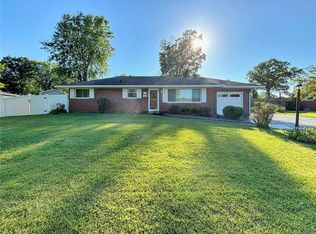 5204 Wickway Dr, Alton, IL 62002