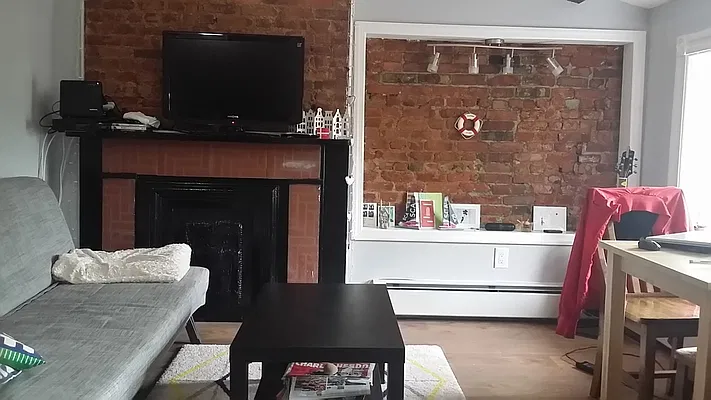 Rented by Elite NY Holdings | media 17