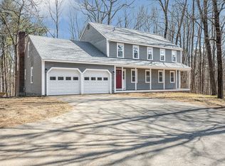 113 Nashua Rd, Pepperell, MA 01463
