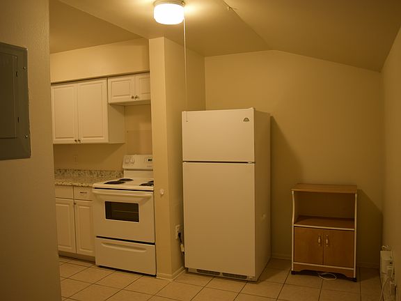 Kitchen-Eat In Area