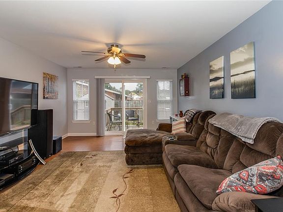 5th image of 2202 Miller Ave