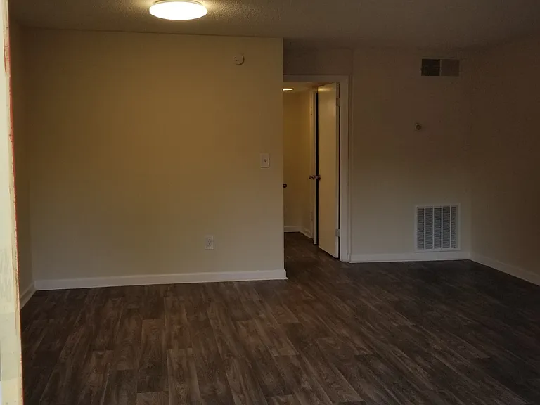 Clarkston Townhomes — Photo 10