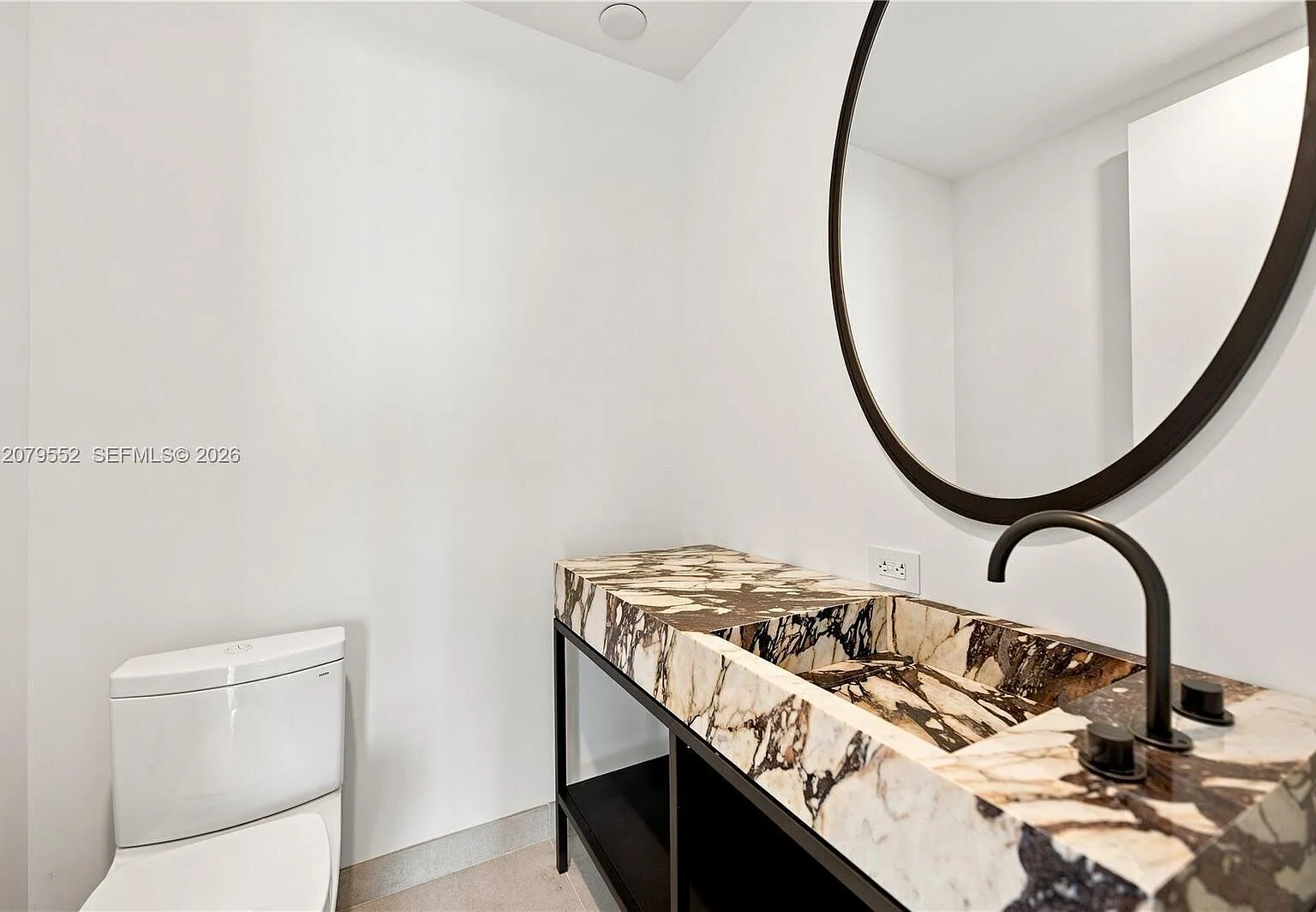 3 bed, 3.5 bath, 1470 sqft, $11,000 — Photo 4