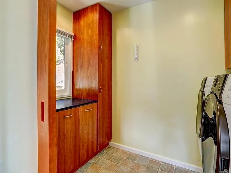 211 Woodward Ave #UPPER — Photo 7