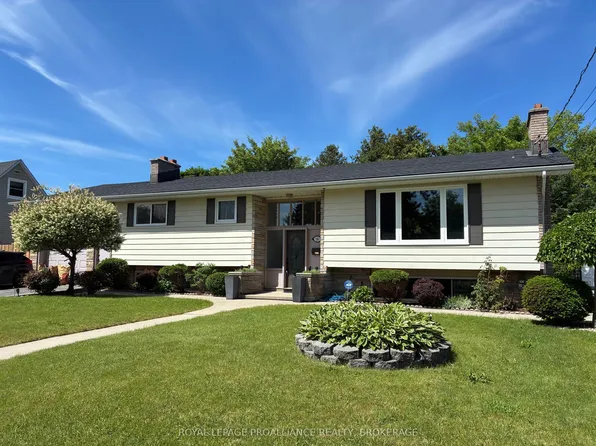 14 Baker St, Kingston, ON K7K 4Z3