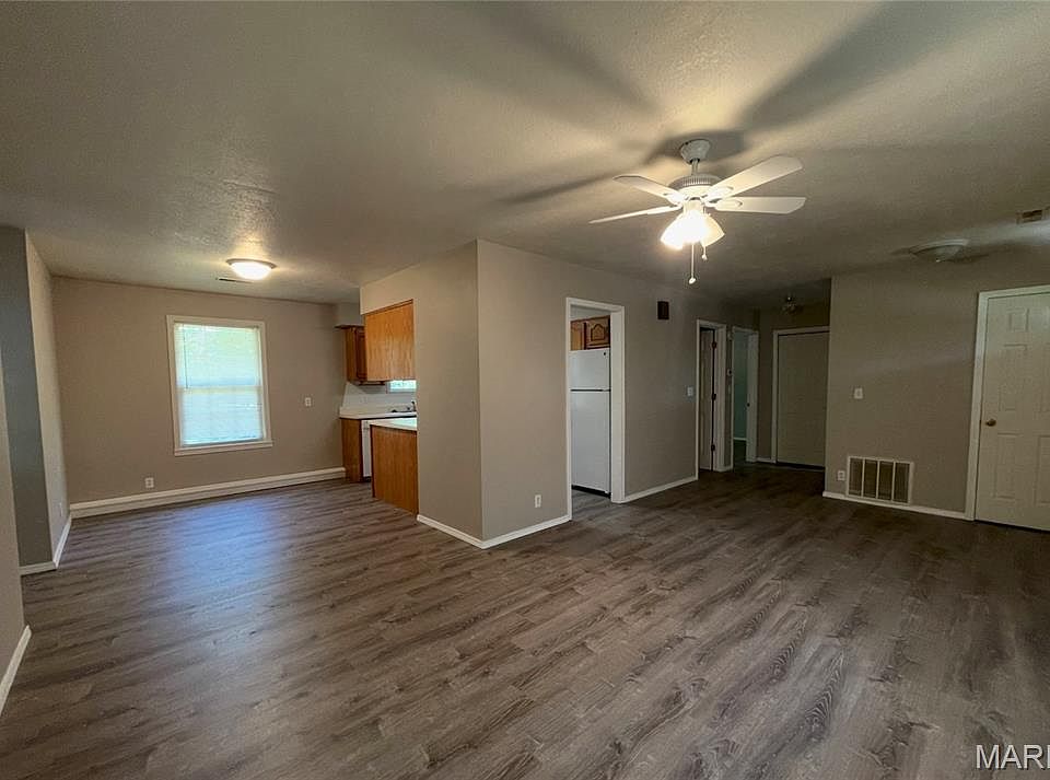 2nd image of 111 Mint Ln