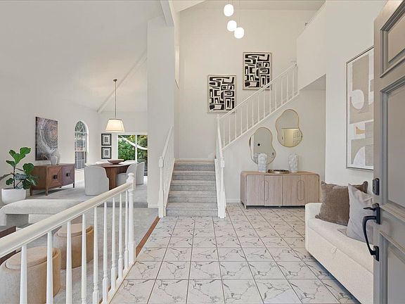 4th image of 5629 Crow Ln