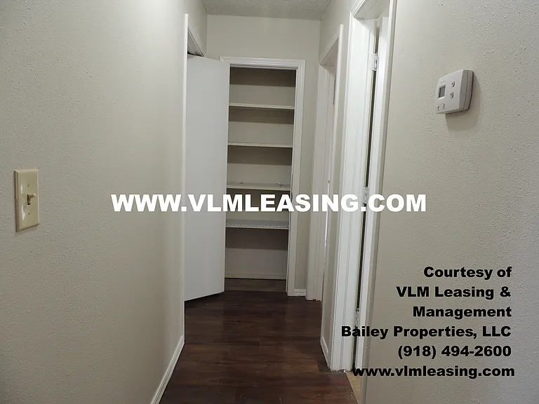 404 W Vicksburg St — Photo 19