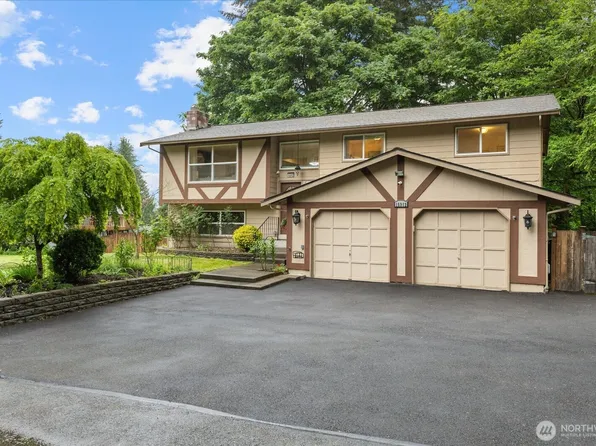 15912 174th Avenue NE, Woodinville, WA 98072