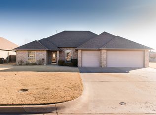 2319 Mount Vernon Rd, Enid, OK 73703