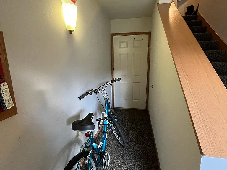 635 E Dayton St — Photo 24