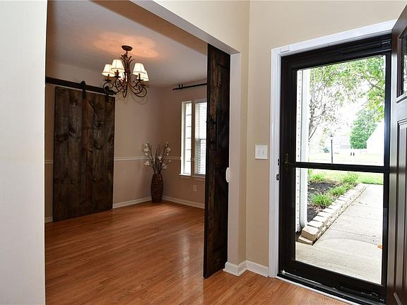 4th image of 7582 Corsican Cir