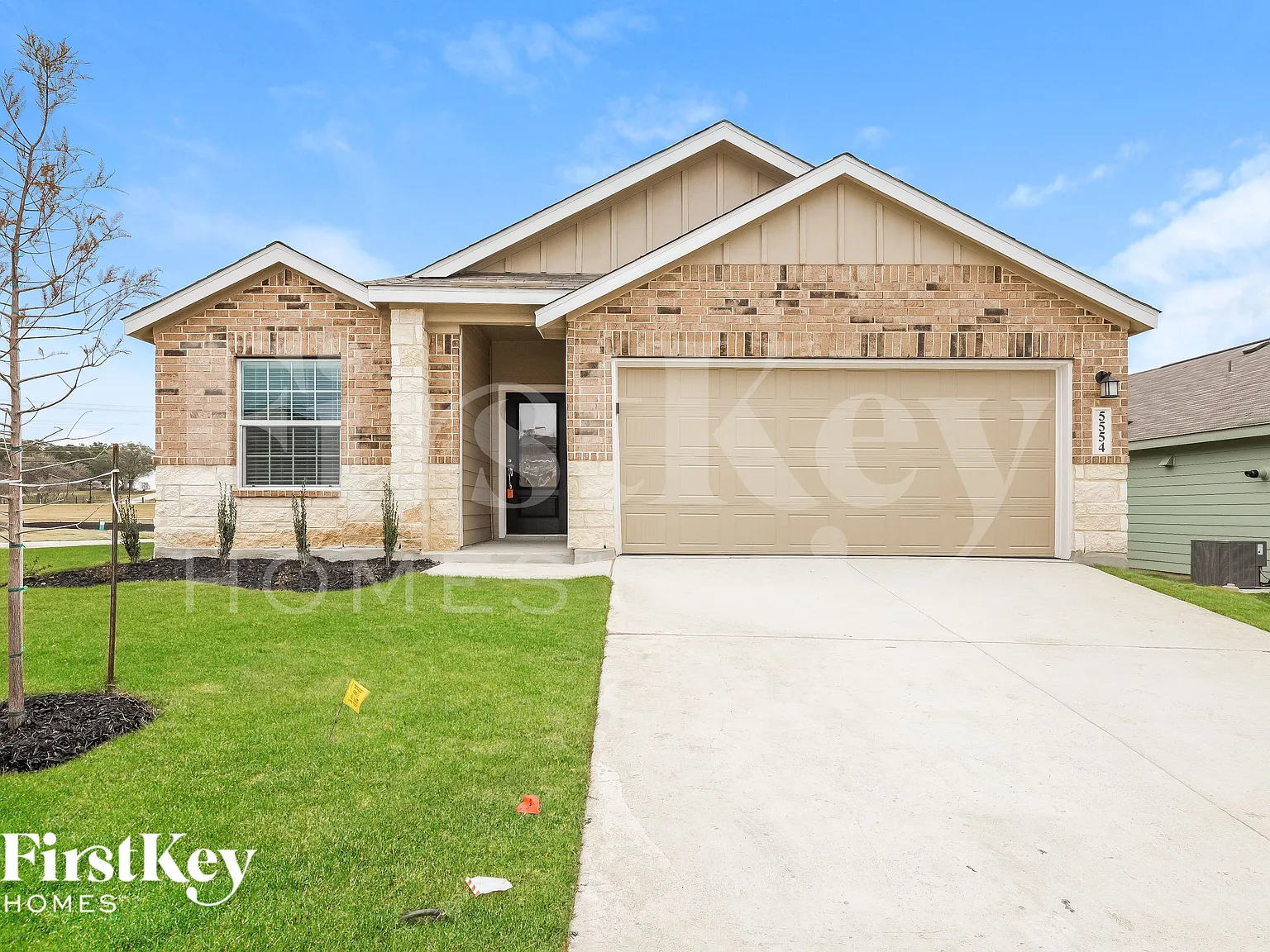 3 bed, 2.0 bath, 1675 sqft, $1,755 — Photo 2