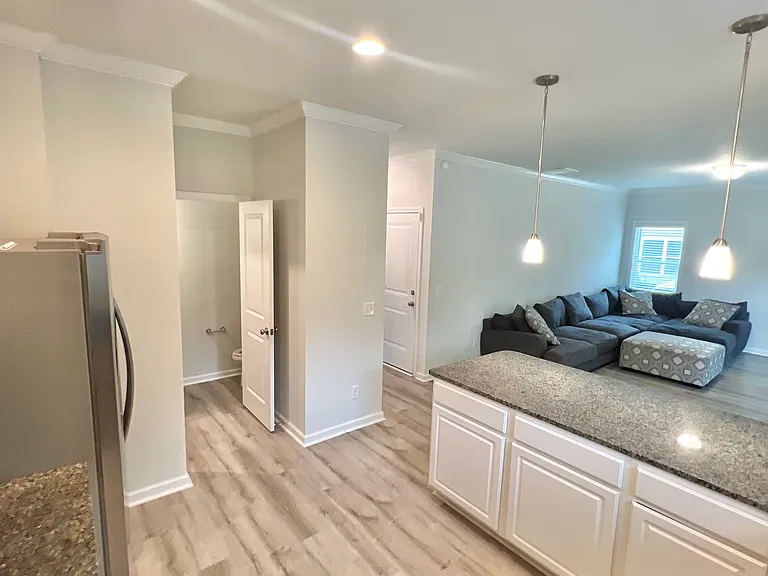 108 Horncastle Ct — Photo 7