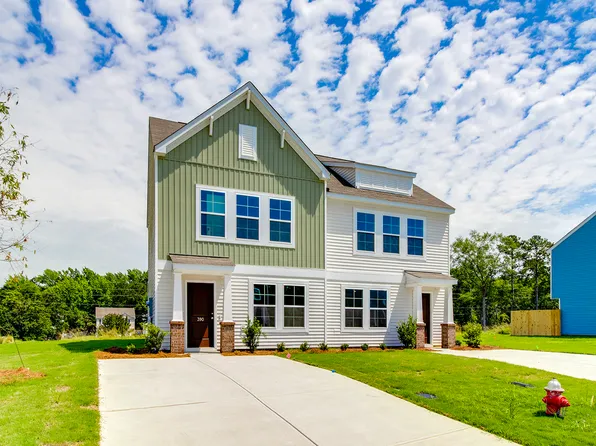 390 Channing Ct, Hopkins, SC 29061