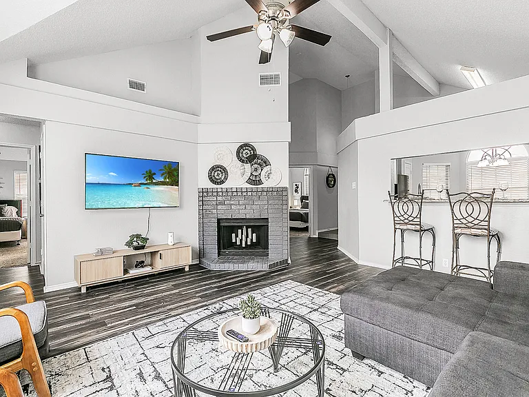 7850 Shield Rd — Photo 2